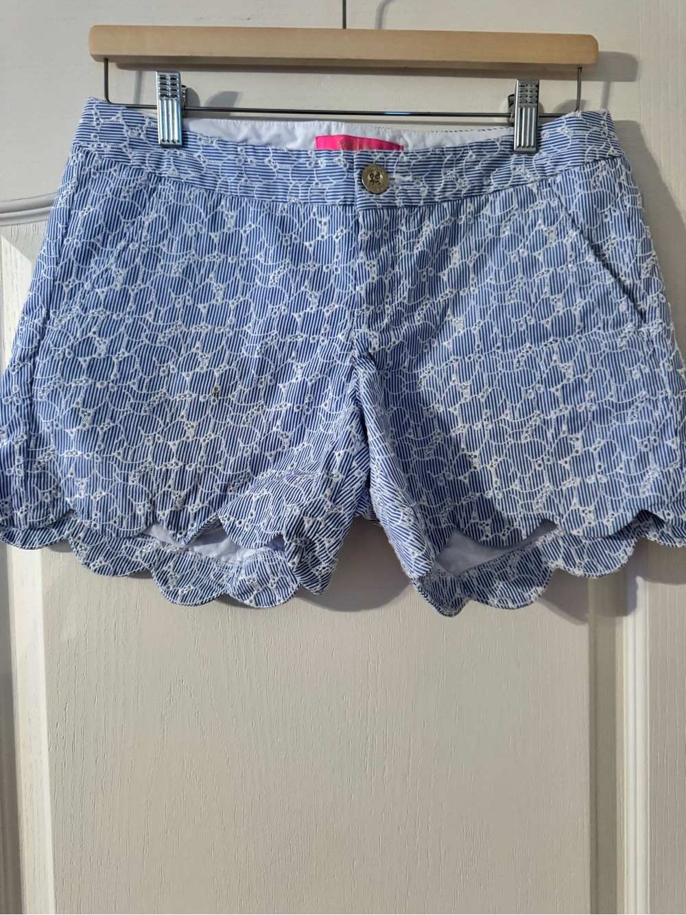 Lilly Pulitzer Light Blue Scallop Hem Shorts